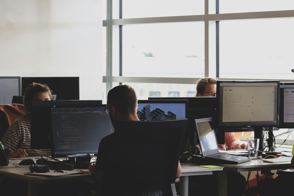 prompt meaning people using computers with prompts