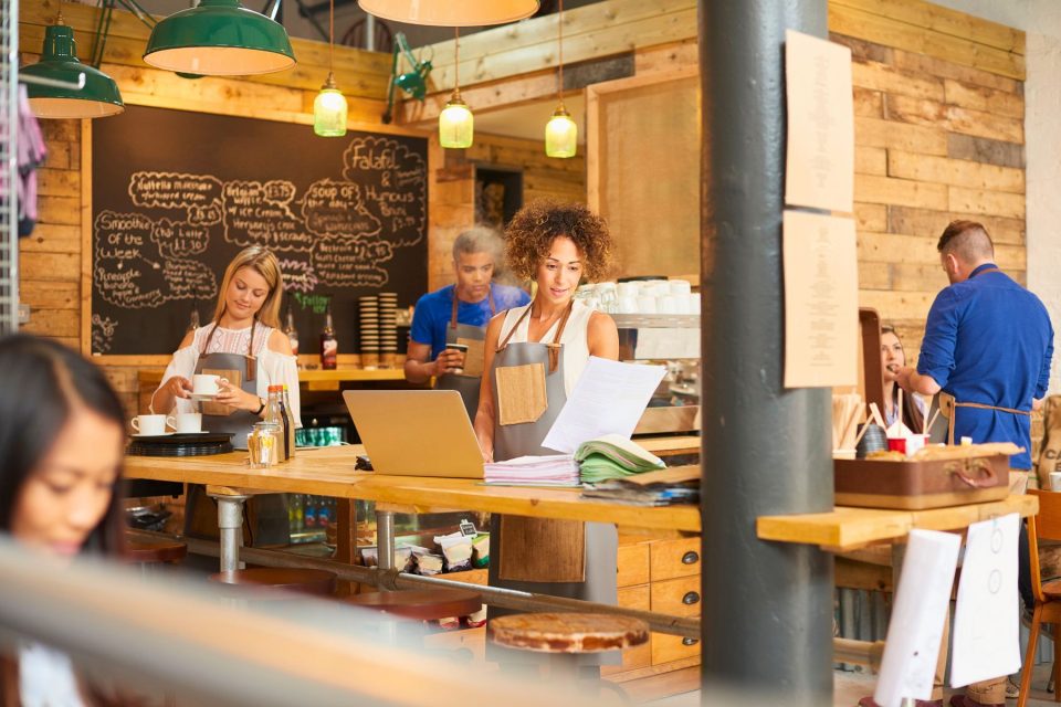 Customer Service Coffee Shop that uses Custom GPT